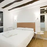 Luxury In Old Town Near By Www,sansebastianapartments,es Apartamento