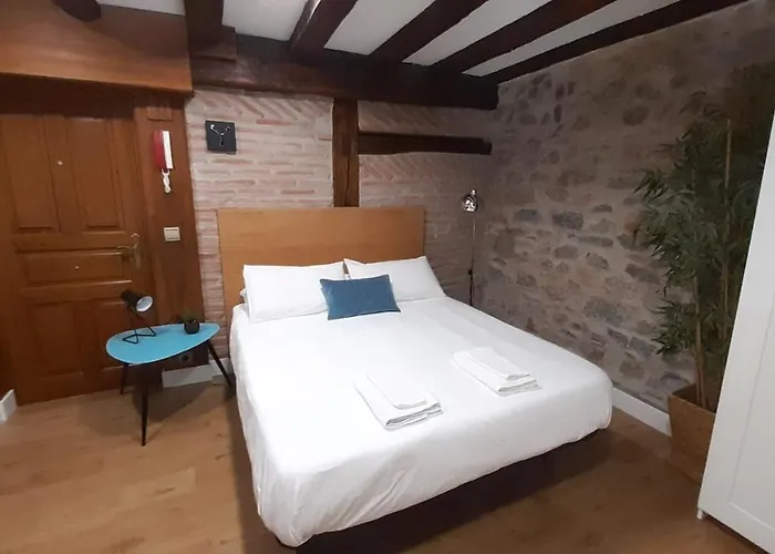 Luxury In Old Town Near By Www,sansebastianapartments,es Апартаменты *